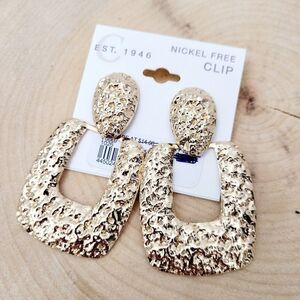 2/$20 Brand New Gold Tone Square Earrings